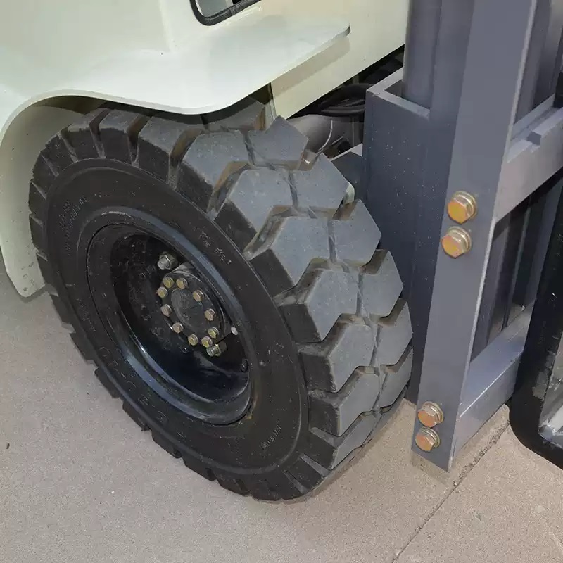 3-Wheel Counterbalanced Electric Forklift